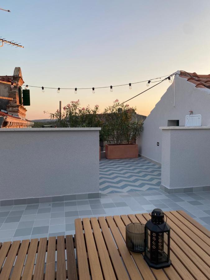 Apartamento Ancient&Modern Šibenik Exterior foto